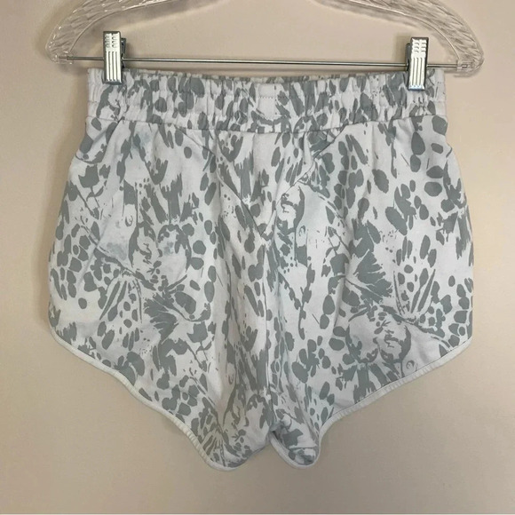 Gymshark Cotton Blend High Rise Lounge Wear Shorts with Pockets S - Picture 2 of 9